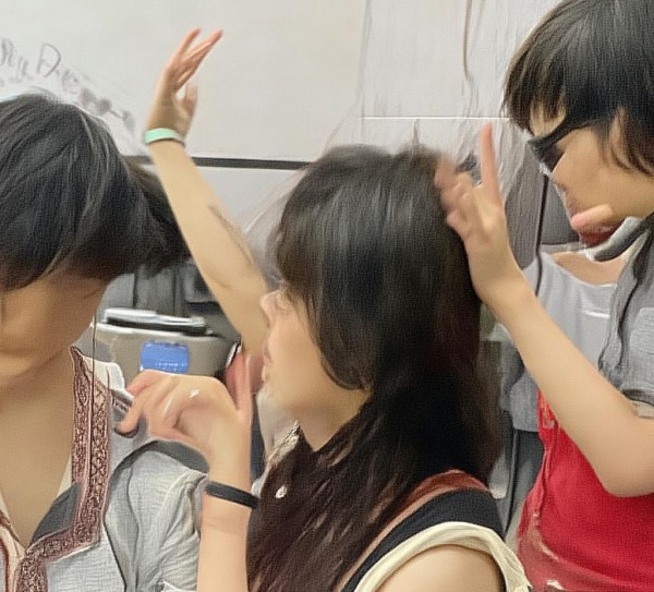 专业铸就形象，科技赋能服务——酒店管理与数字化运营专业制服的内涵与设计